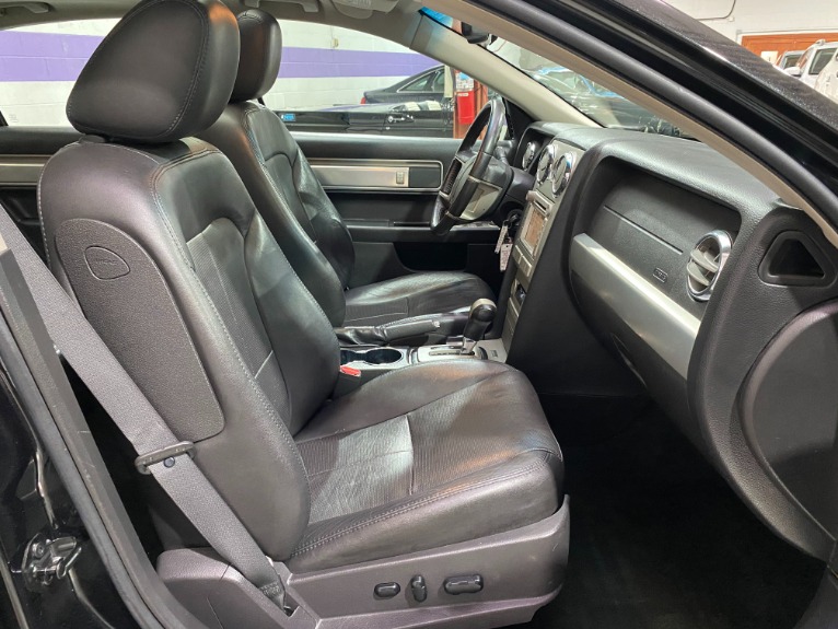 Used-2009-Lincoln-MKZ-FWD-Base