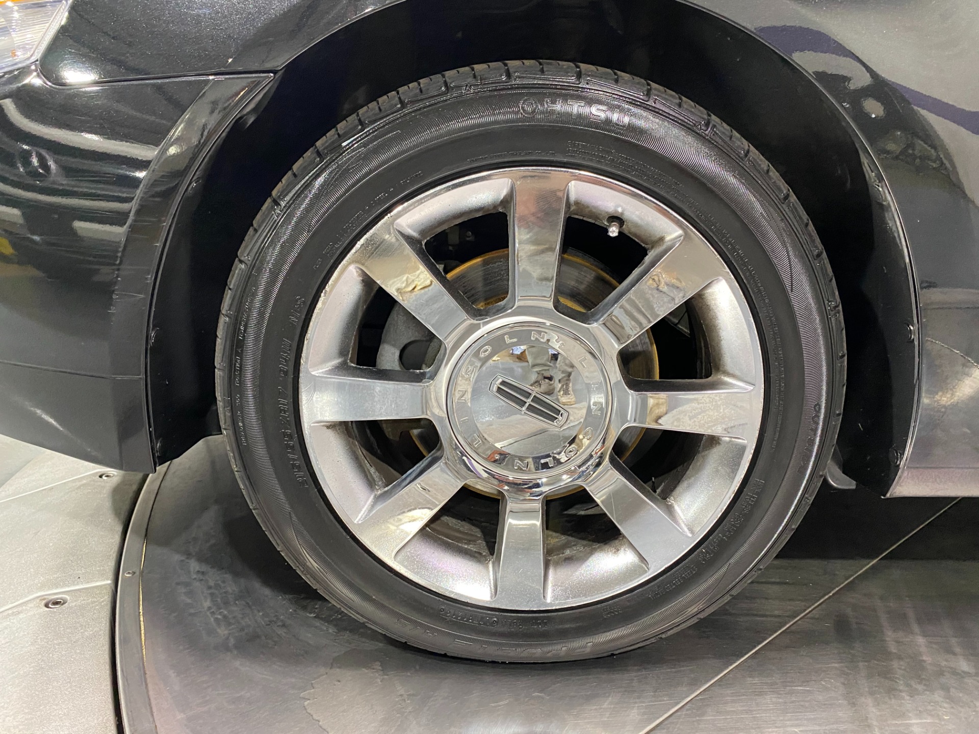 Used-2009-Lincoln-MKZ-FWD-Base