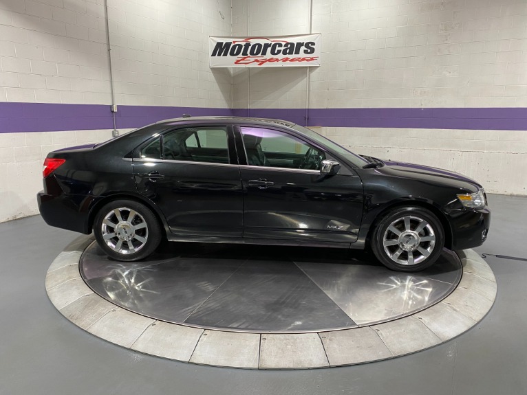 Used-2009-Lincoln-MKZ-FWD-Base