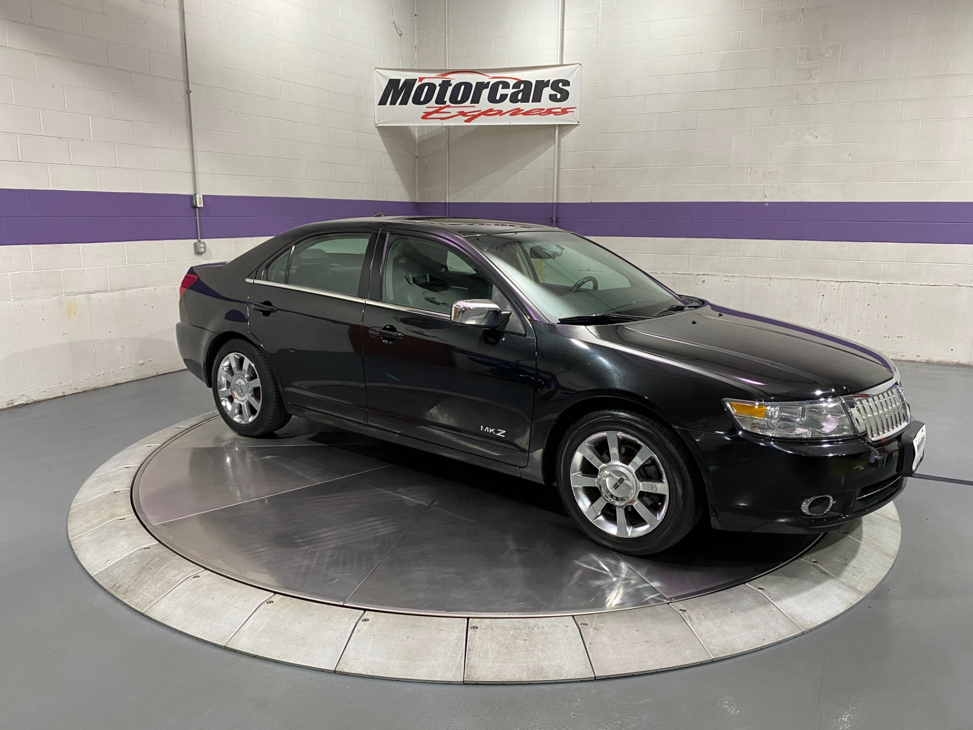 Used-2009-Lincoln-MKZ-FWD-Base