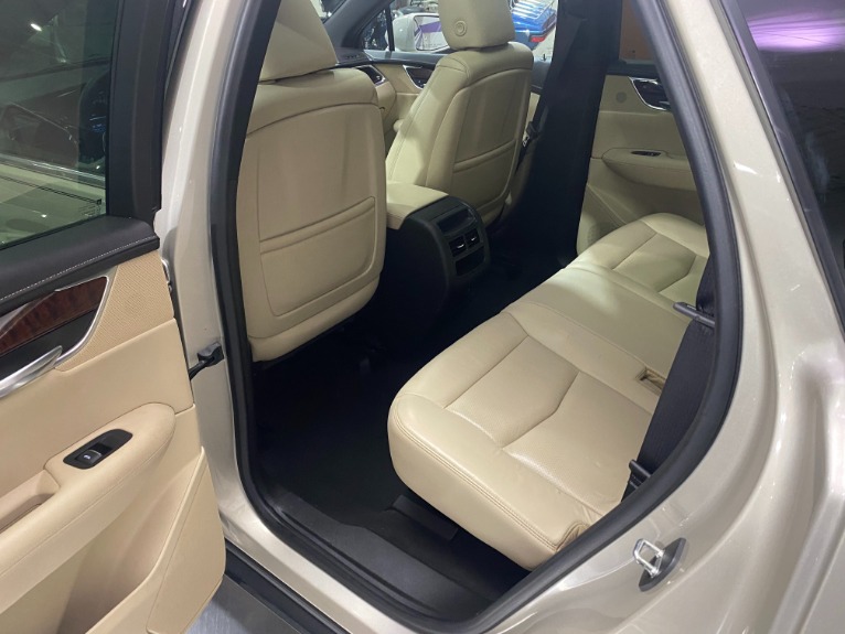Used-2017-Cadillac-XT5-Luxury-AWD