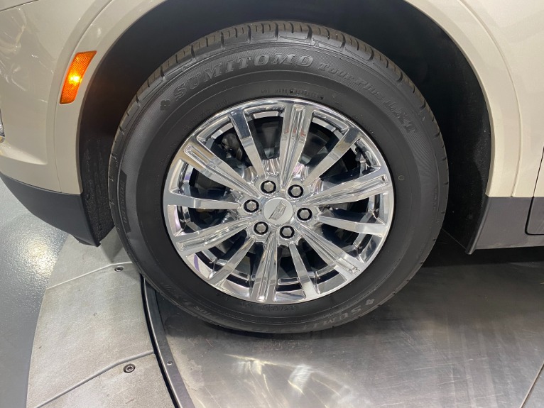 Used-2017-Cadillac-XT5-Luxury-AWD
