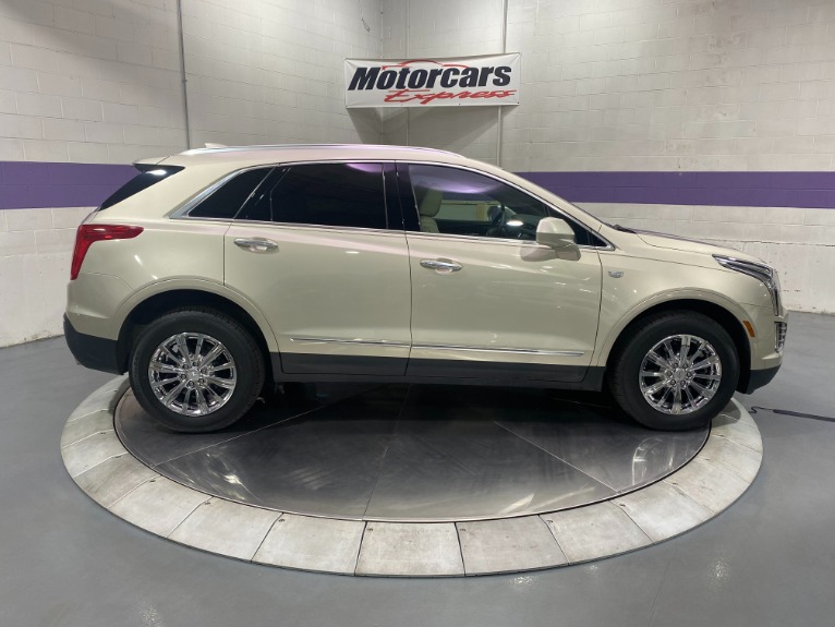 Used-2017-Cadillac-XT5-Luxury-AWD