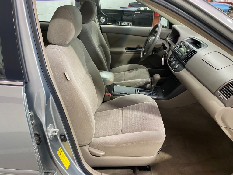 Used-2005-Toyota-Camry-LE-FWD