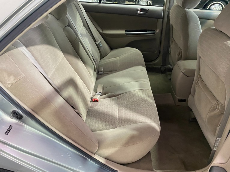 Used-2005-Toyota-Camry-LE-FWD