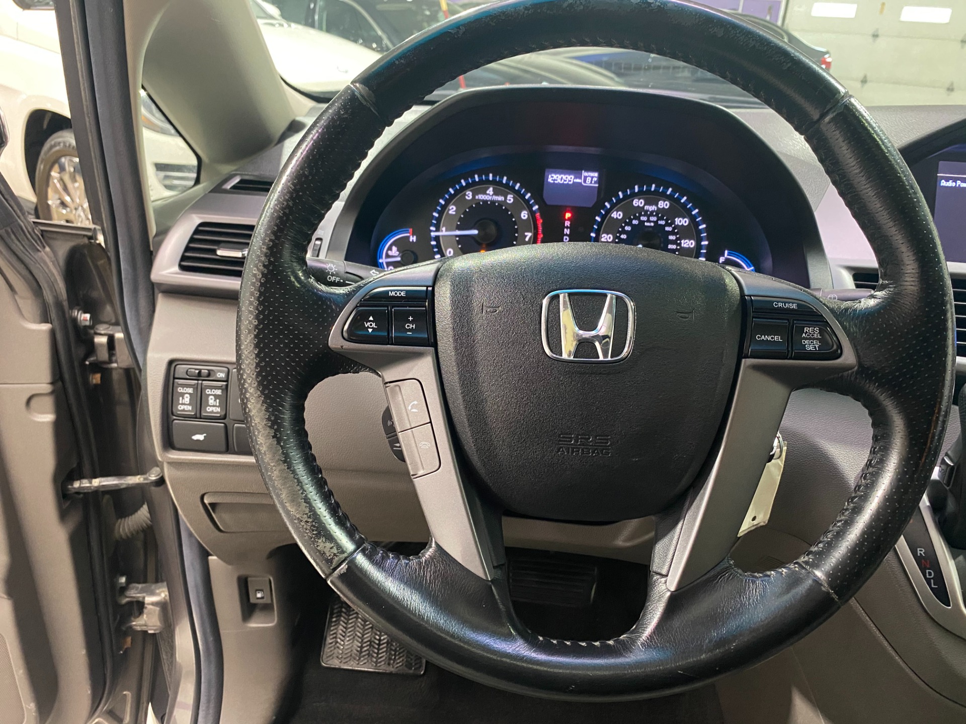Used-2011-Honda-Odyssey-EX-L-FWD