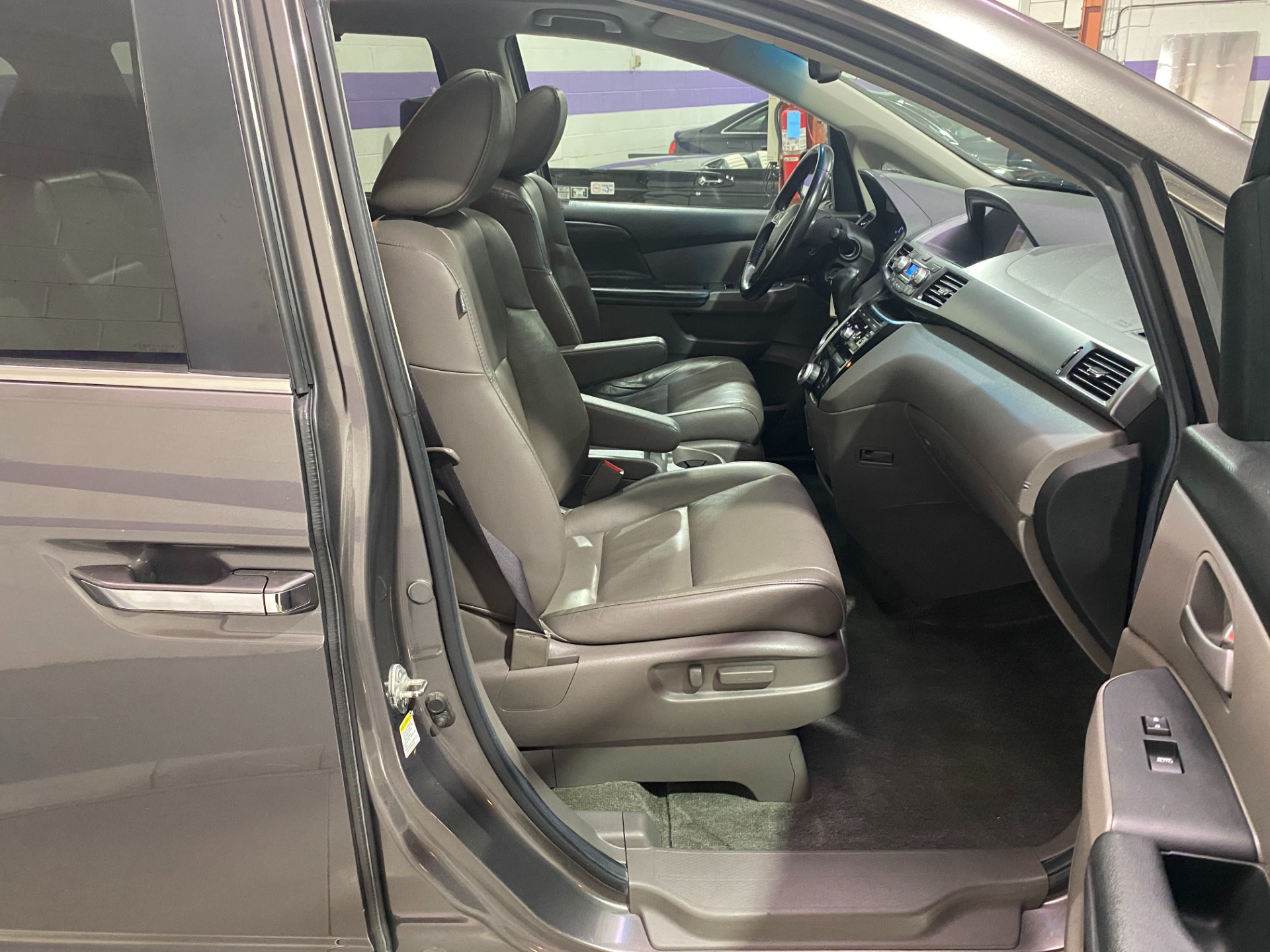 Used-2011-Honda-Odyssey-EX-L-FWD