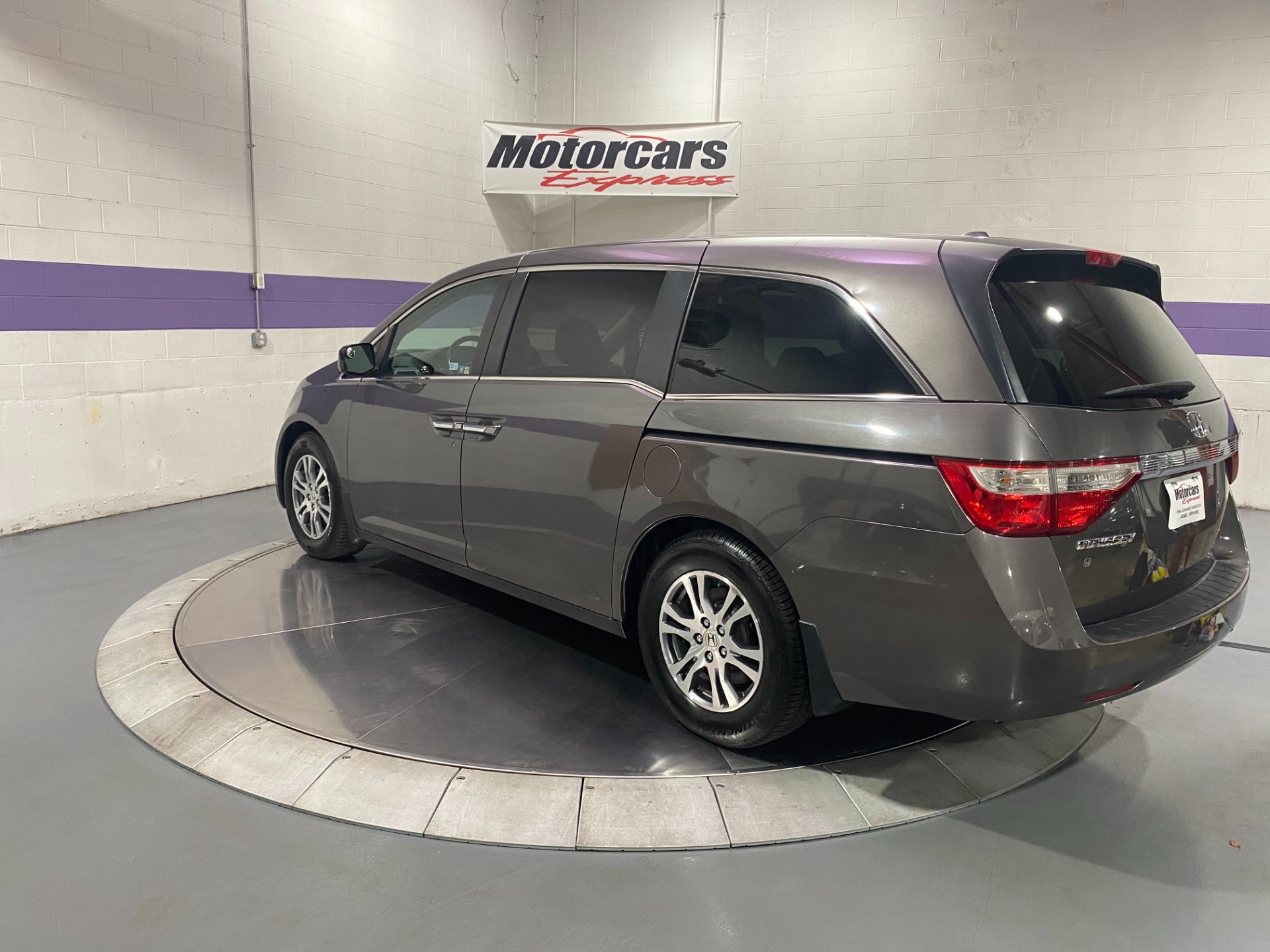Used-2011-Honda-Odyssey-EX-L-FWD