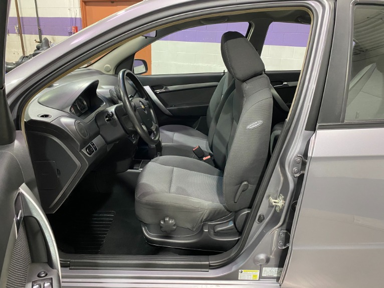 Used-2011-Chevrolet-Aveo-LT
