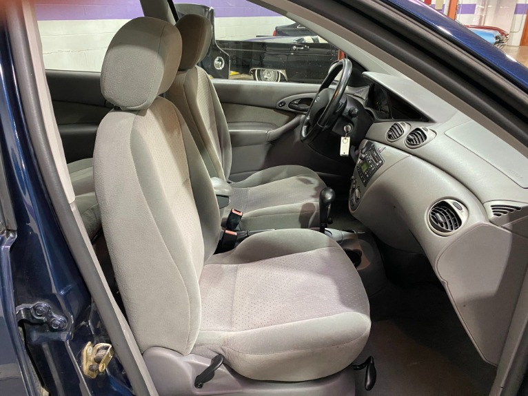 Used-2003-Ford-Focus-ZTW