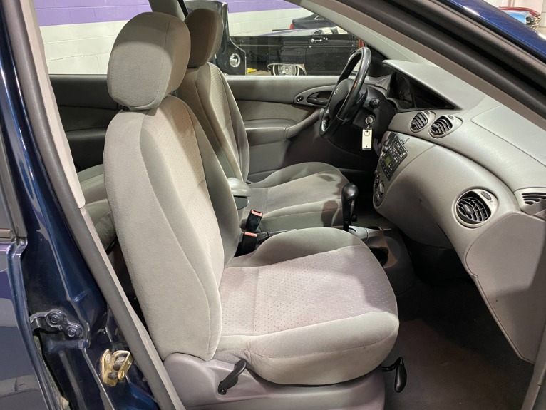 Used-2003-Ford-Focus-ZTW