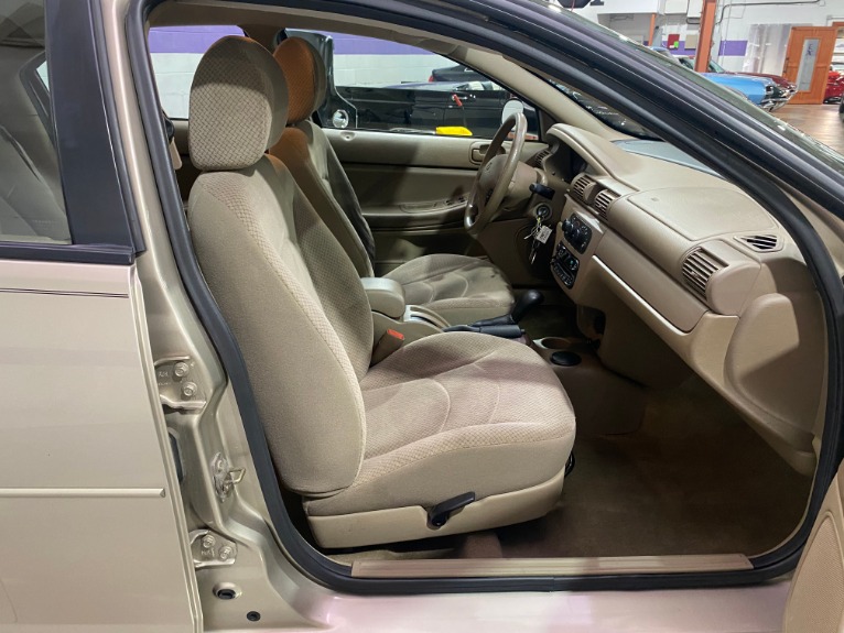 Used-2004-Dodge-Stratus-SE-FWD