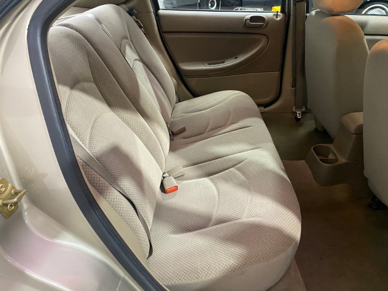 Used-2004-Dodge-Stratus-SE-FWD