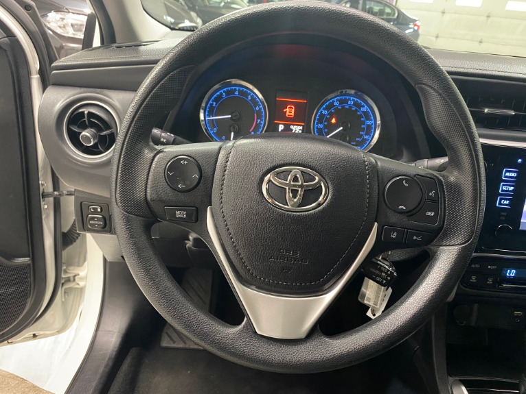 Used-2018-Toyota-Corolla-LE