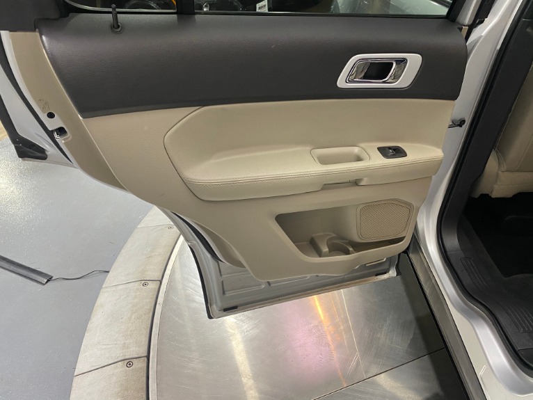 Used-2011-Ford-Explorer-XLT