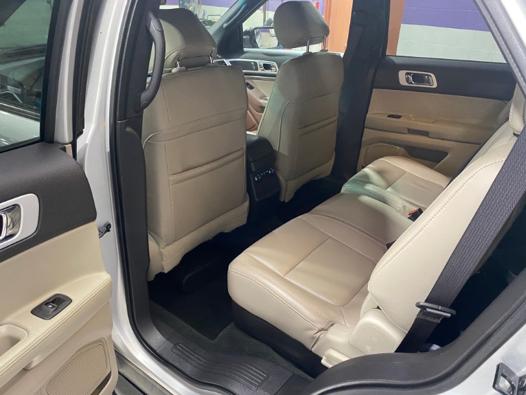 Used-2011-Ford-Explorer-XLT