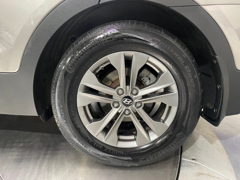 Used-2013-Hyundai-Santa-Fe-Sport-24L-FWD