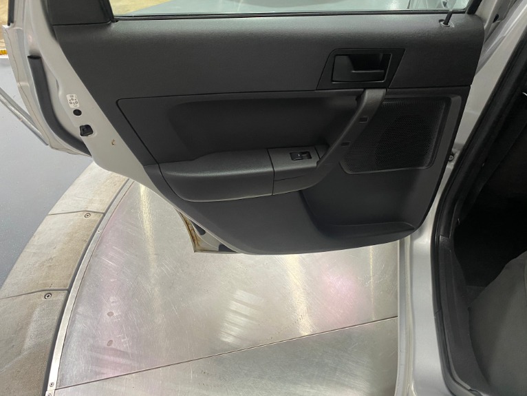 Used-2010-Ford-Focus-SE
