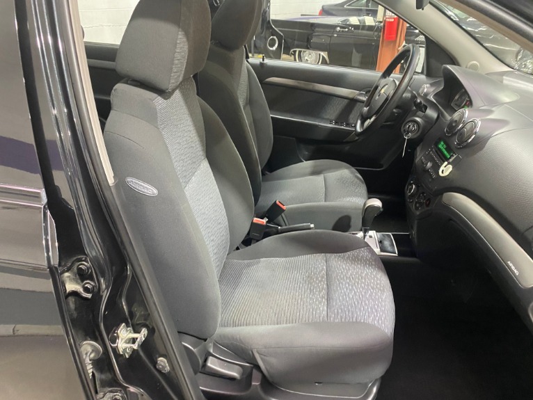 Used-2009-Chevrolet-Aveo-LT-FWD