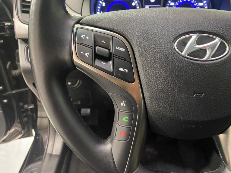 Used-2013-Hyundai-Azera