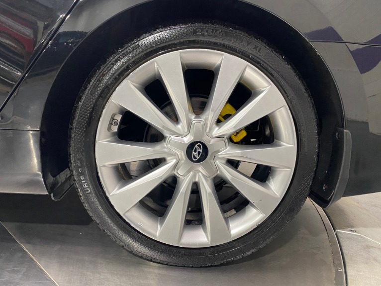 Used-2013-Hyundai-Azera