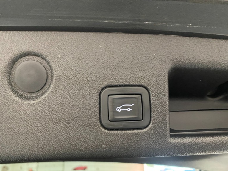 Used-2018-Chevrolet-Equinox-LT-FWD