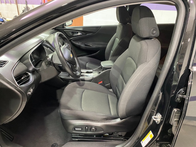Used-2017-Chevrolet-Malibu-LT-FWD