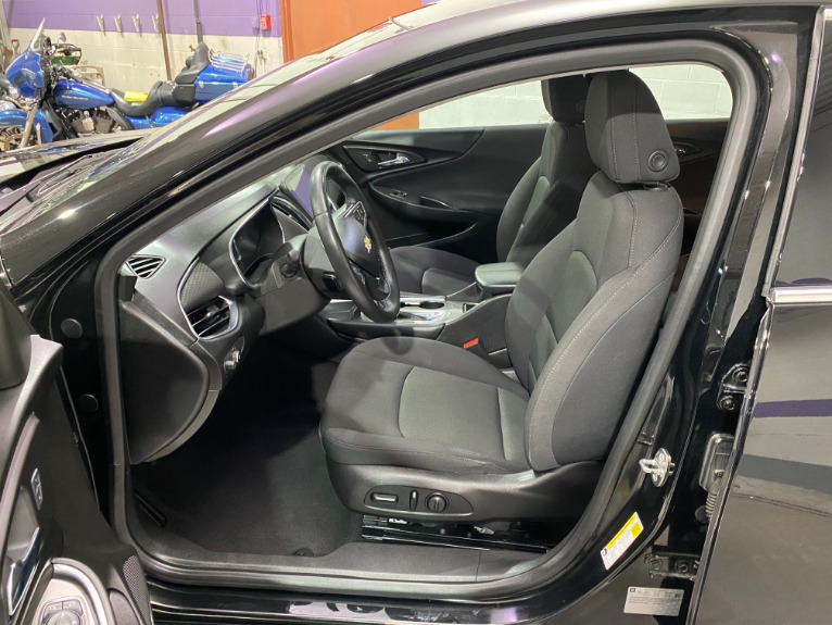 Used-2017-Chevrolet-Malibu-LT-FWD