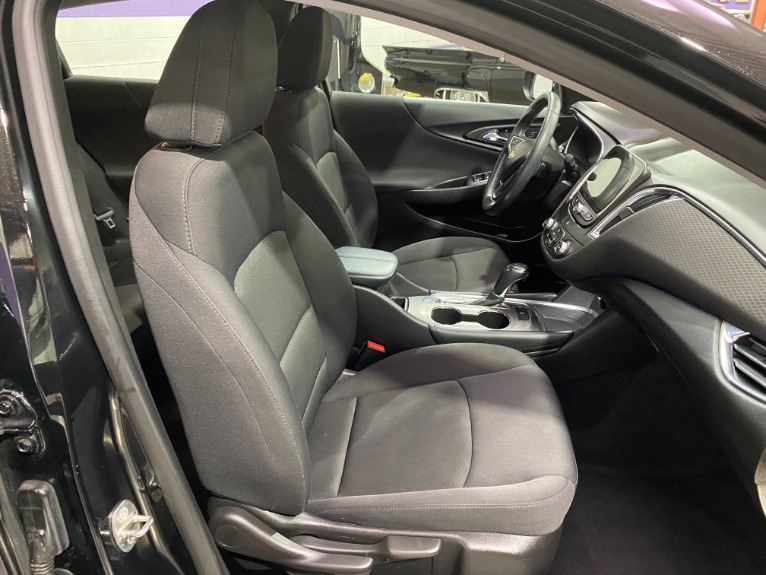 Used-2017-Chevrolet-Malibu-LT-FWD