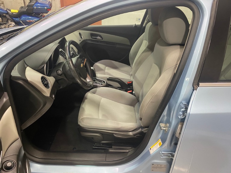 Used-2011-Chevrolet-Cruze-LT