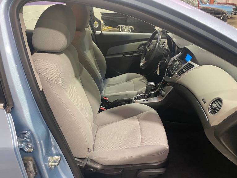 Used-2011-Chevrolet-Cruze-LT