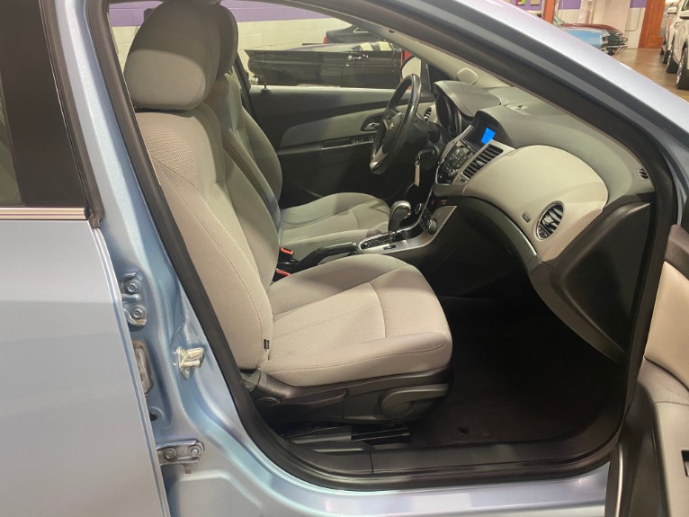Used-2011-Chevrolet-Cruze-LT
