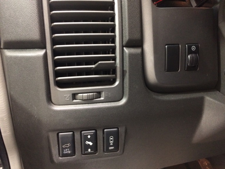 Used-2007-Nissan-Armada-LE-FFV
