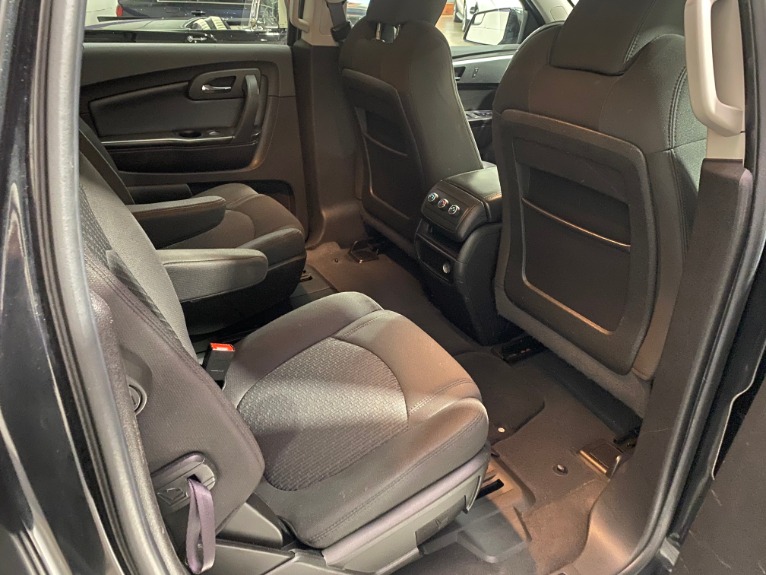 Used-2011-Chevrolet-Traverse-LT-FWD