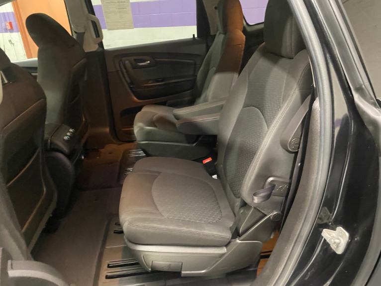 Used-2011-Chevrolet-Traverse-LT-FWD