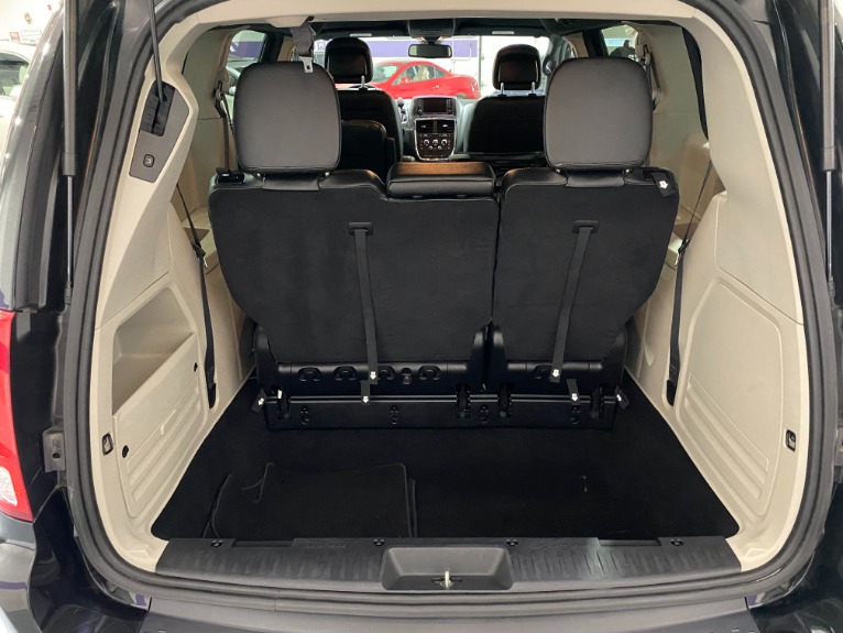 Used-2019-Dodge-Grand-Caravan-SXT-FWD
