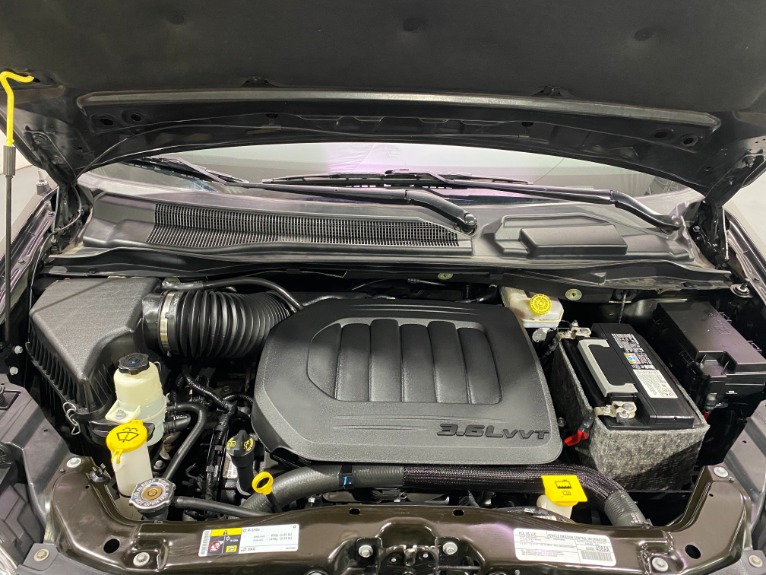Used-2019-Dodge-Grand-Caravan-SXT-FWD