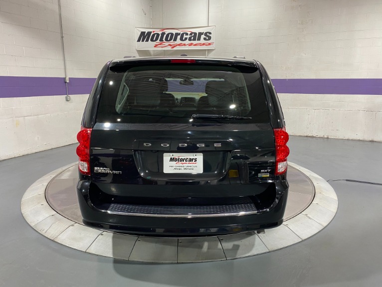Used-2019-Dodge-Grand-Caravan-SXT-FWD