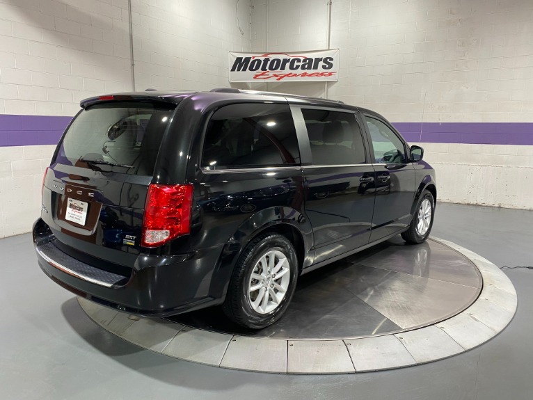 Used-2019-Dodge-Grand-Caravan-SXT-FWD