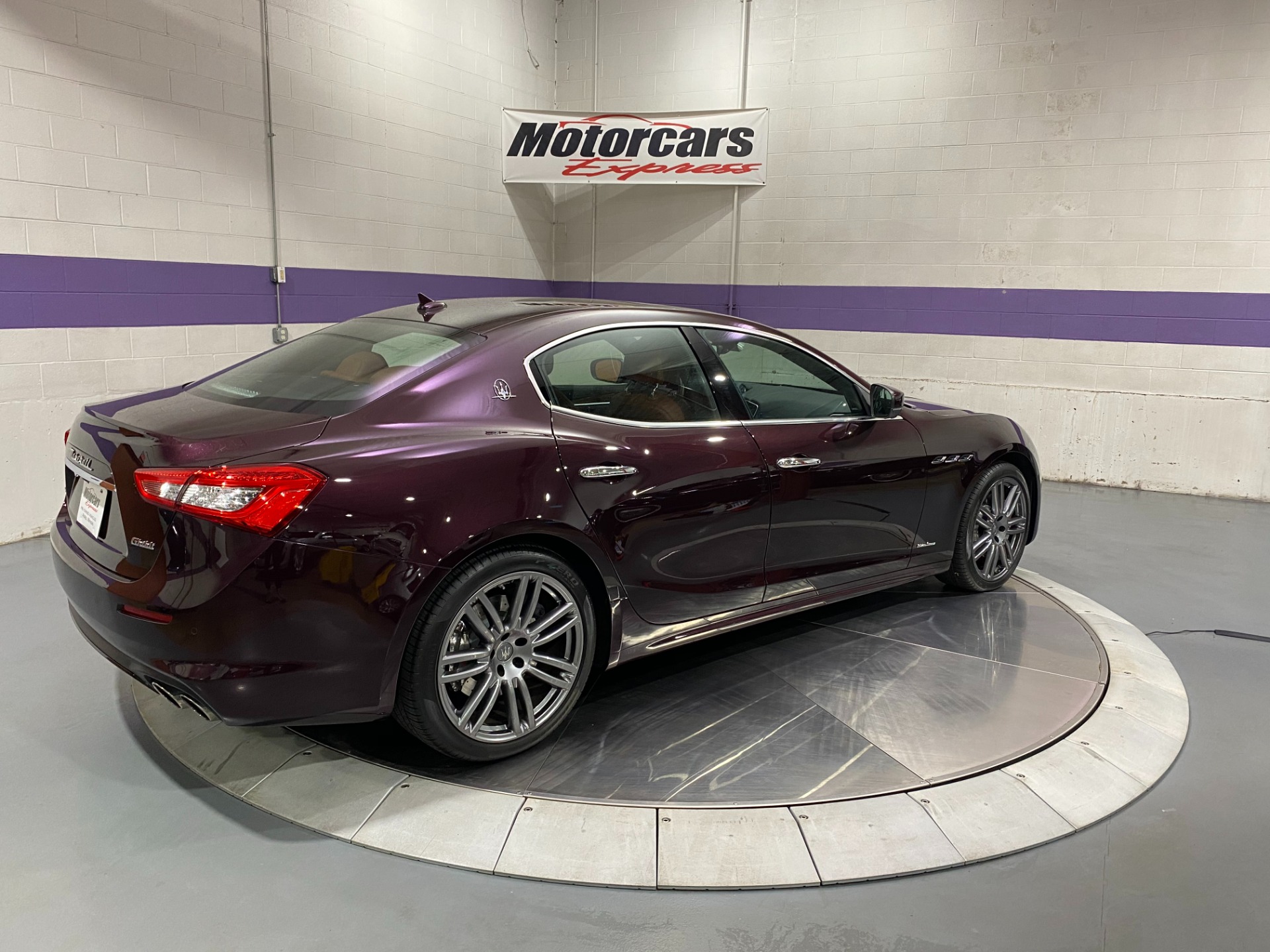 Used-2018-Maserati-Ghibli-SQ4-GranLusso
