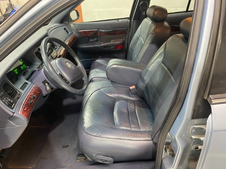 Used-2001-Mercury-Grand-Marquis-LS-RWD