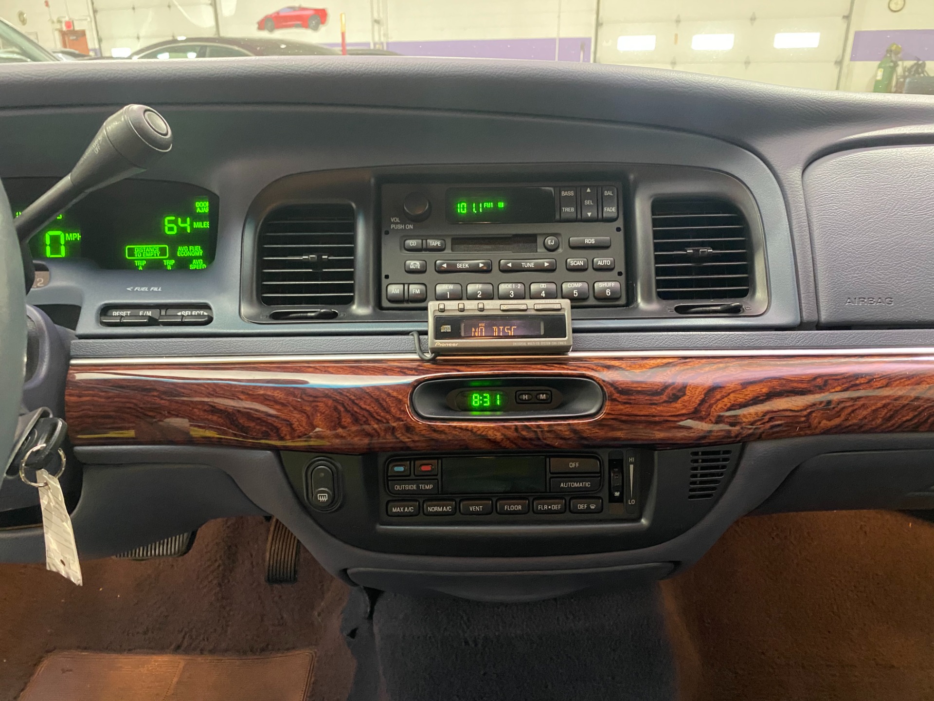 Used-2001-Mercury-Grand-Marquis-LS-RWD
