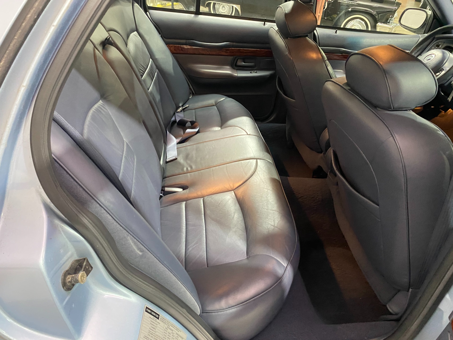 Used-2001-Mercury-Grand-Marquis-LS-RWD