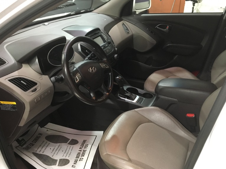 Used-2014-Hyundai-Tucson-Limited