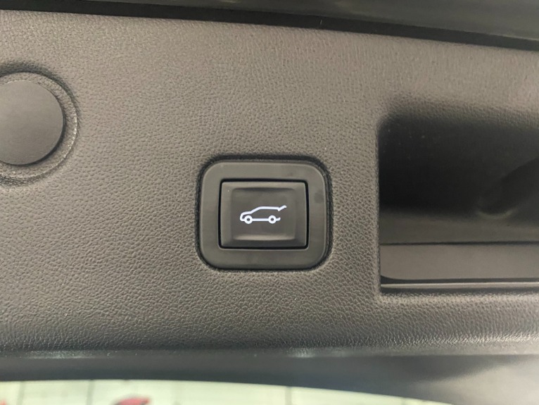 Used-2018-Chevrolet-Equinox-LT-FWD