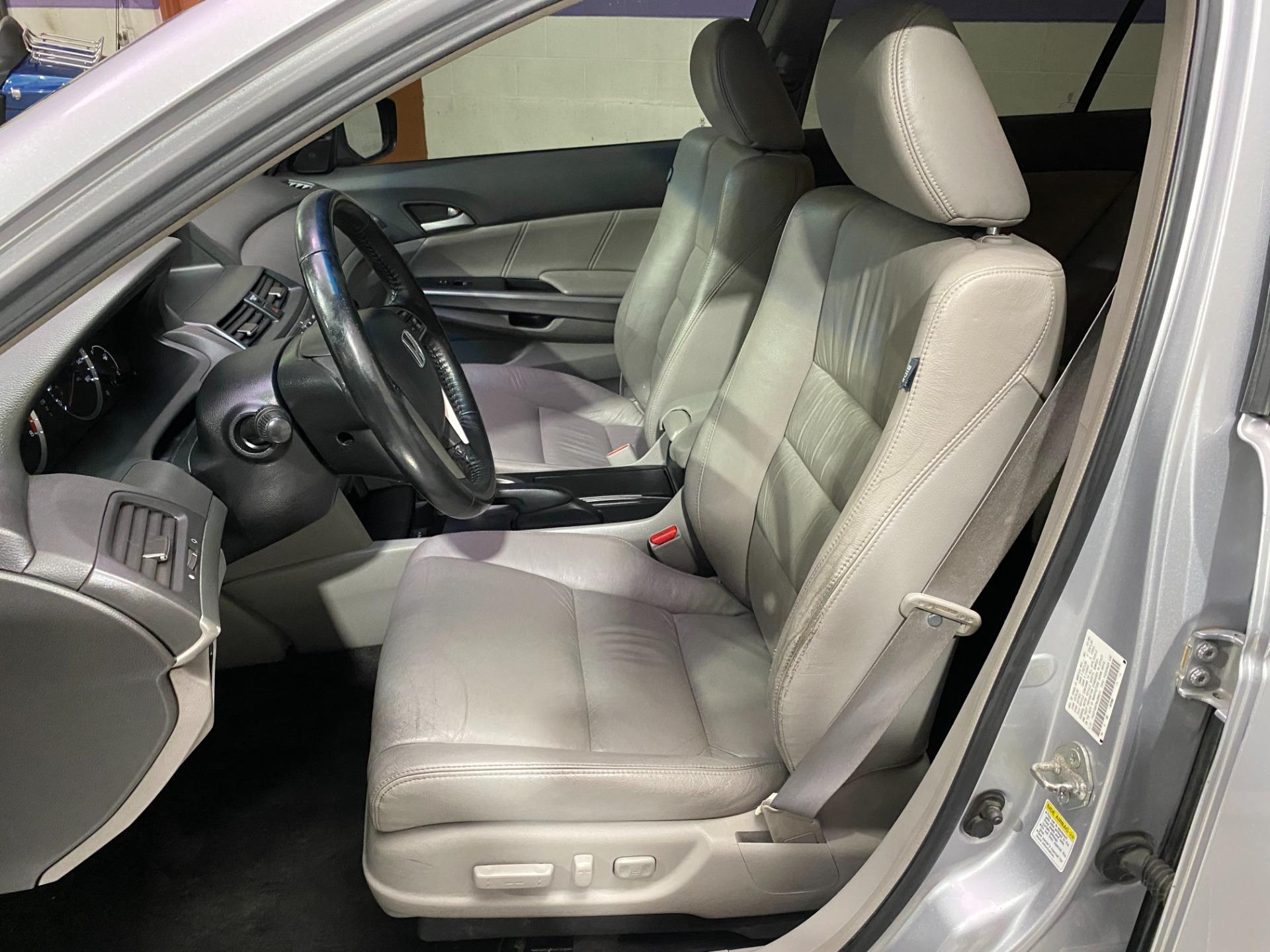 Used-2008-Honda-Accord-EX-L-V6-FWD