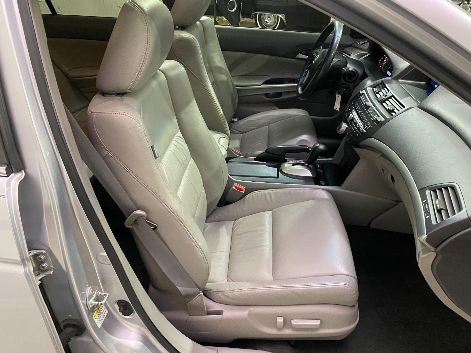 Used-2008-Honda-Accord-EX-L-V6-FWD