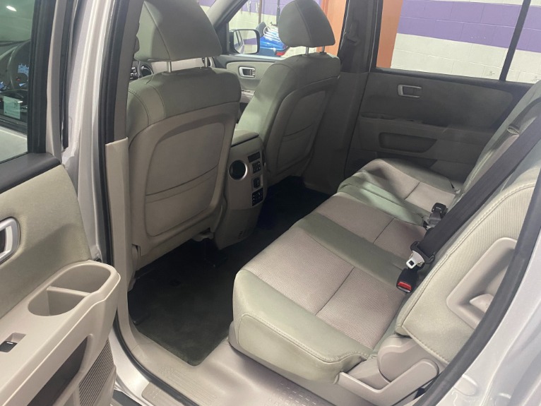 Used-2015-Honda-Pilot-SE-4X4