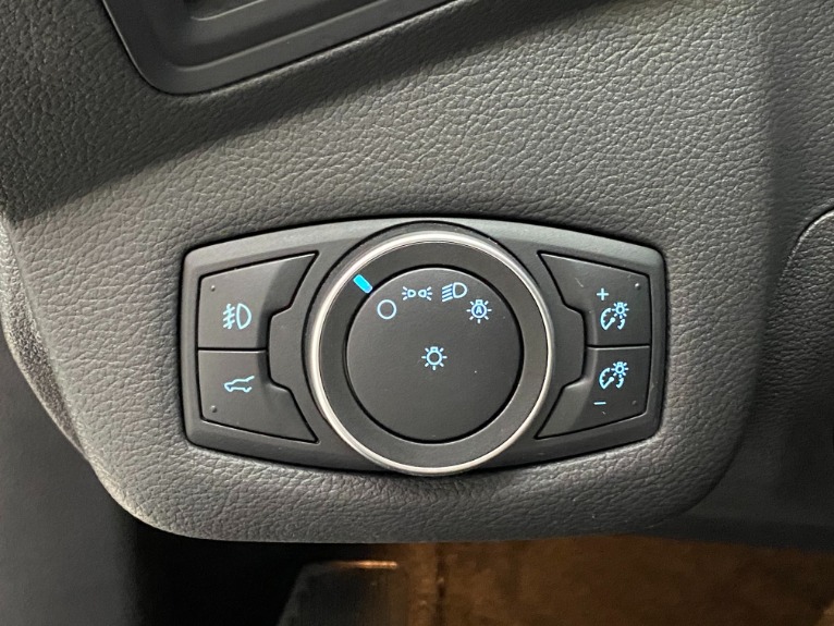 Used-2017-Ford-Escape-SE