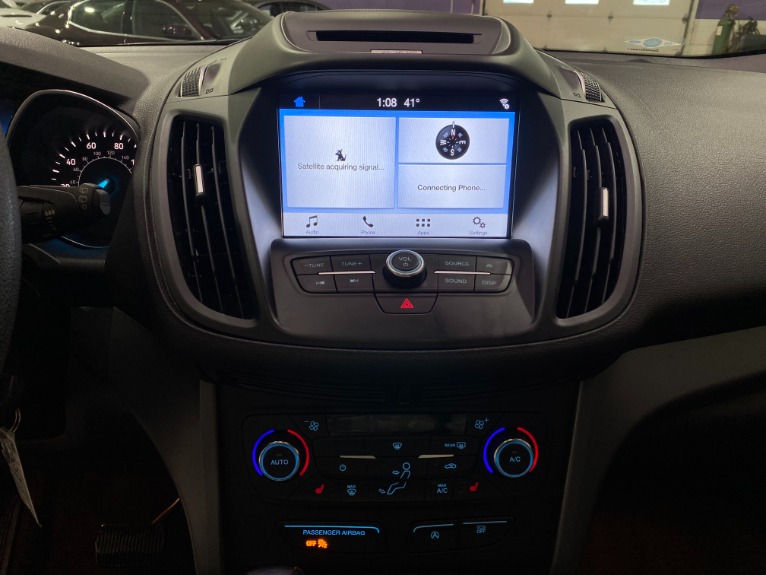 Used-2017-Ford-Escape-SE